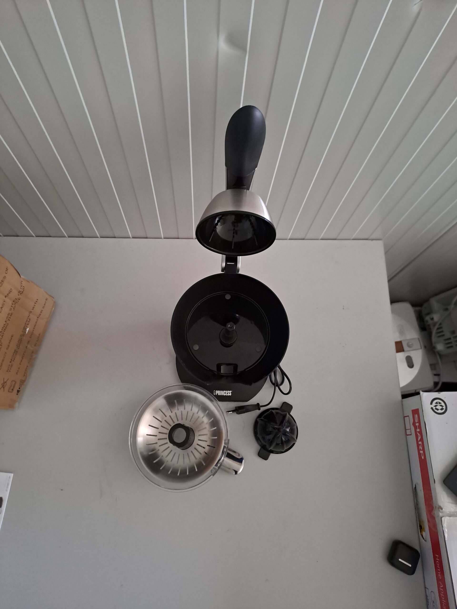 Storctor de citrice Princess 201857, cu 2 conuri de presare, filtru din inox, Negru - RESIGILAT - imagine 2