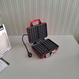 Aparat pentru vafe belgiene Gadgy, 1000W, 2 vafe, temperatură reglabilă, LED, mâner termoizolant, 23x16.8 cm - RESIGILAT