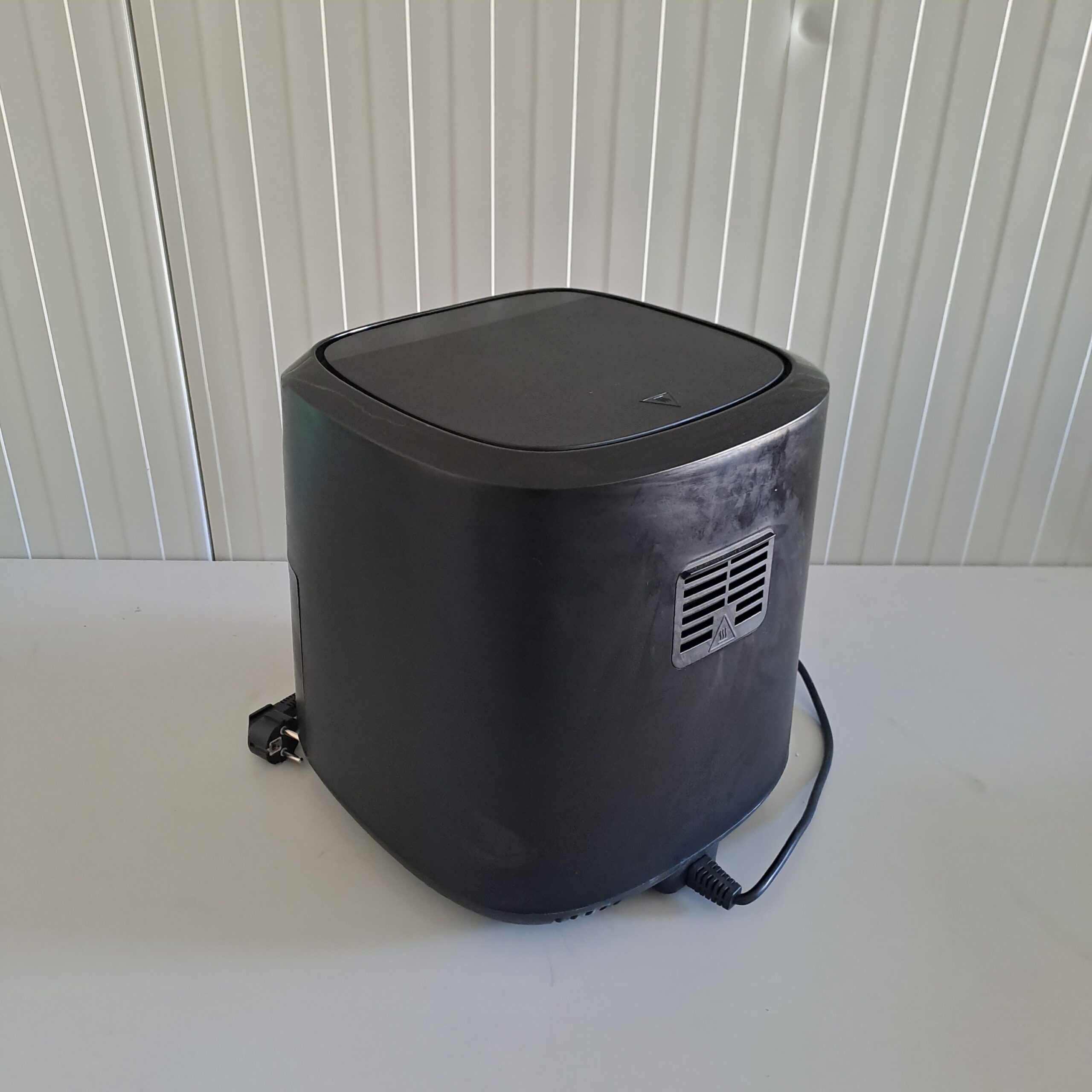 Friteuză cu aer cald Cecotec Cecofry Absolute 7600, 7.6L, 2000W, digitală, 8 programe, TouchPad, tehnologie PerfectCook, neagră - RESIGILAT - imagine 3